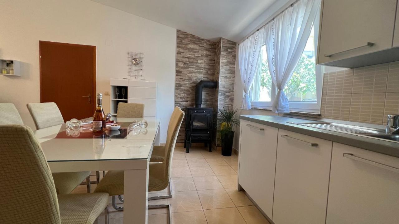 House Roca Apartamento Vodice Exterior foto
