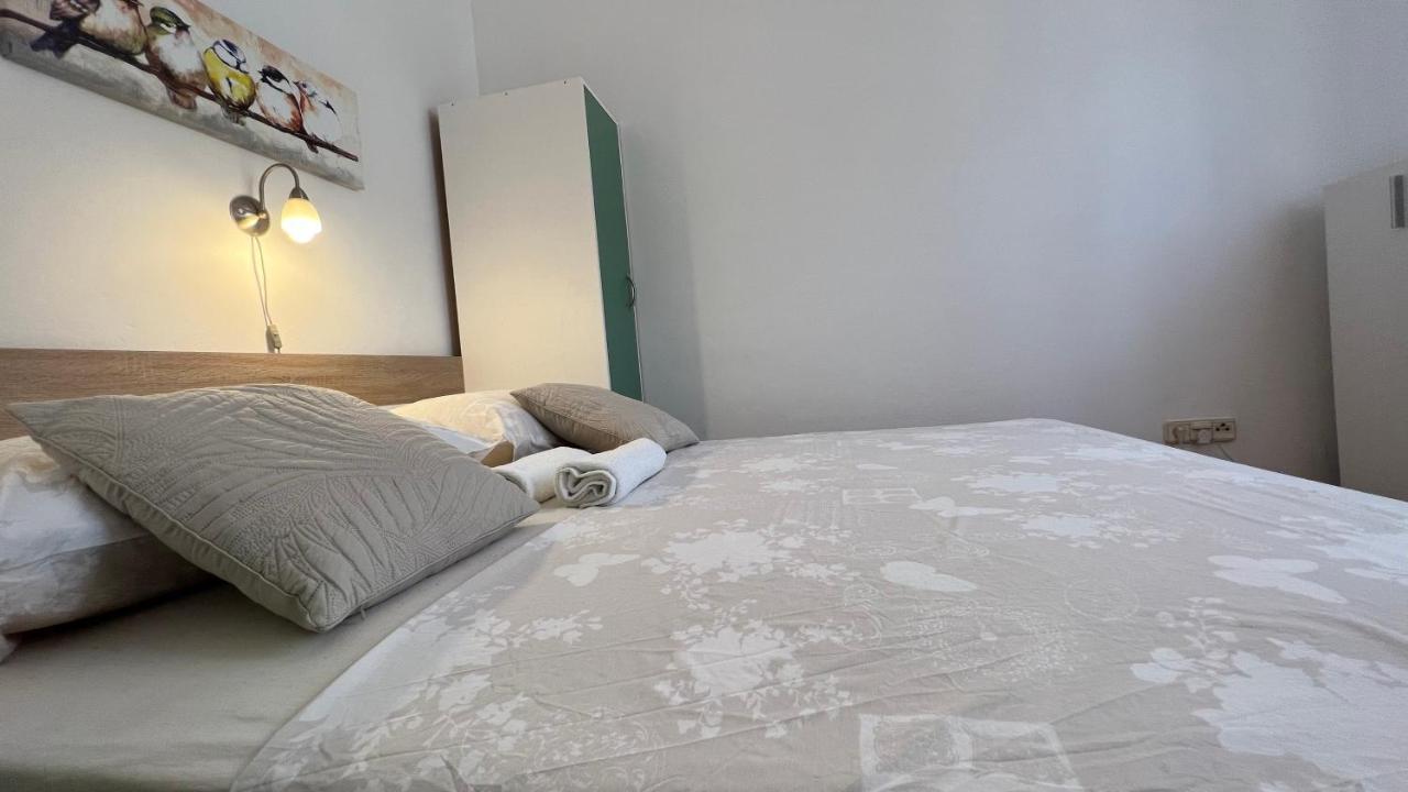House Roca Apartamento Vodice Exterior foto