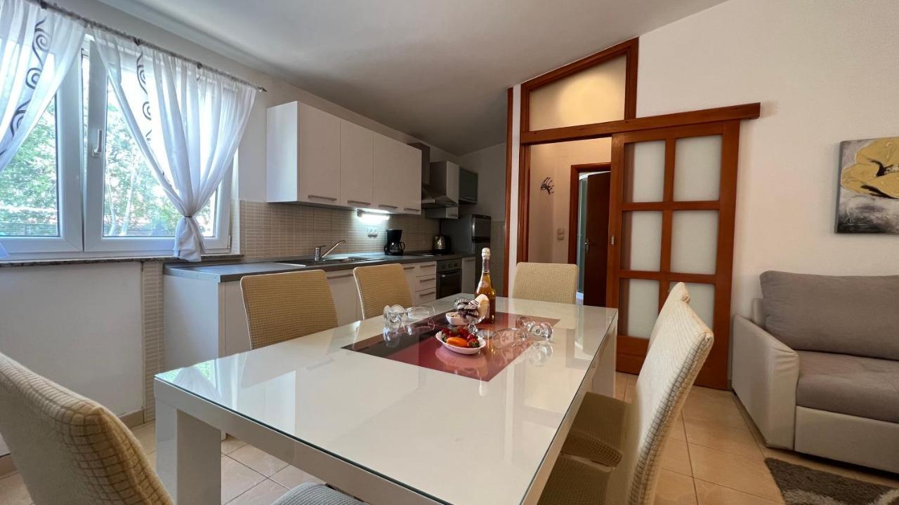 House Roca Apartamento Vodice Exterior foto