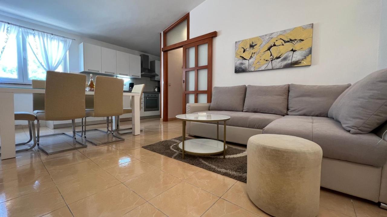 House Roca Apartamento Vodice Exterior foto