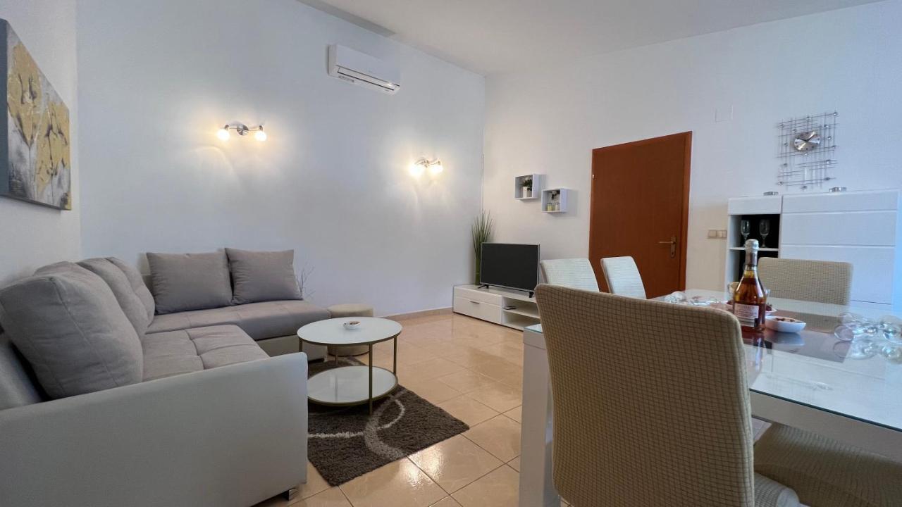 House Roca Apartamento Vodice Exterior foto