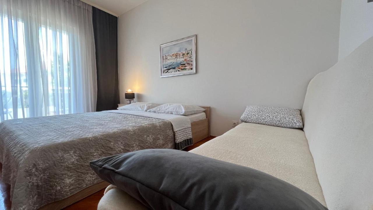 House Roca Apartamento Vodice Exterior foto