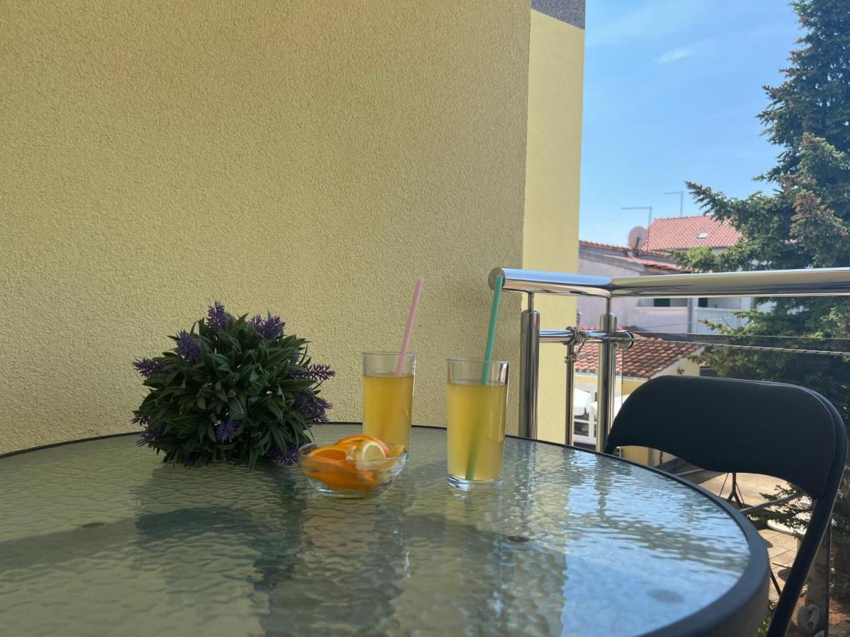 House Roca Apartamento Vodice Exterior foto