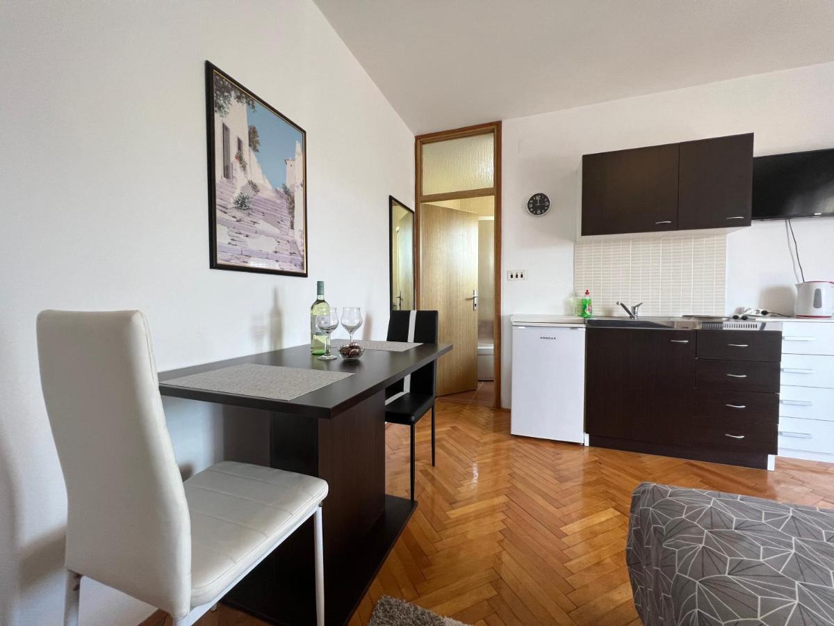 House Roca Apartamento Vodice Exterior foto