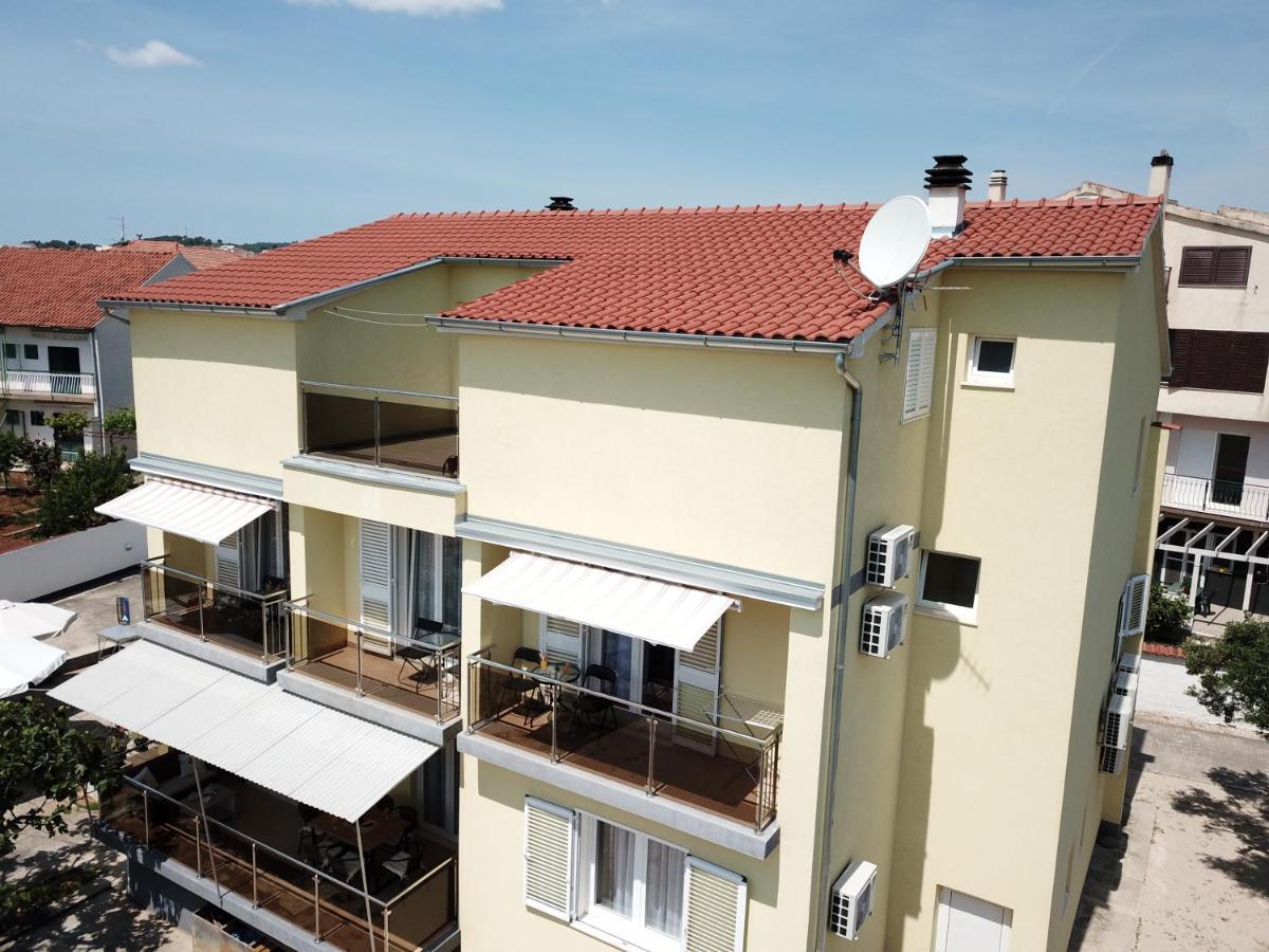 House Roca Apartamento Vodice Exterior foto