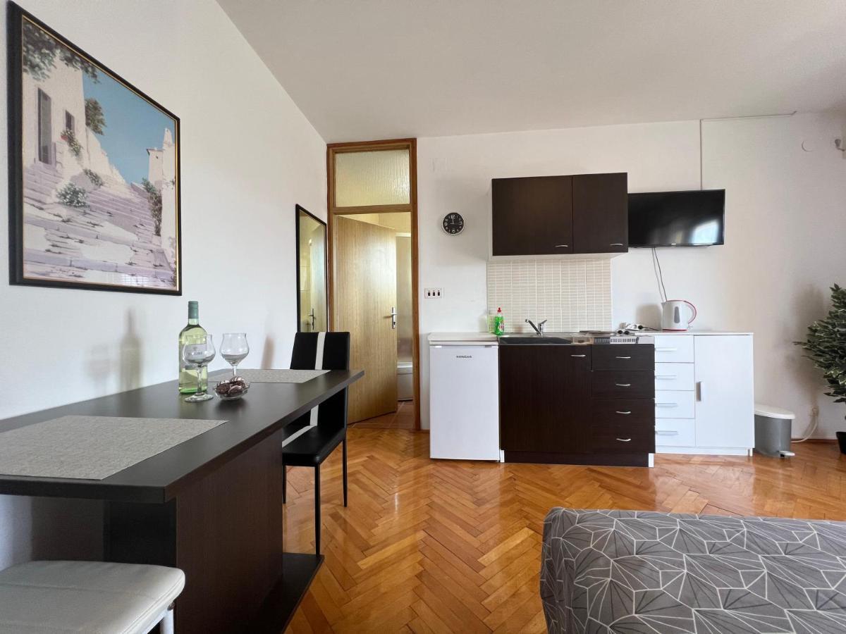 House Roca Apartamento Vodice Exterior foto
